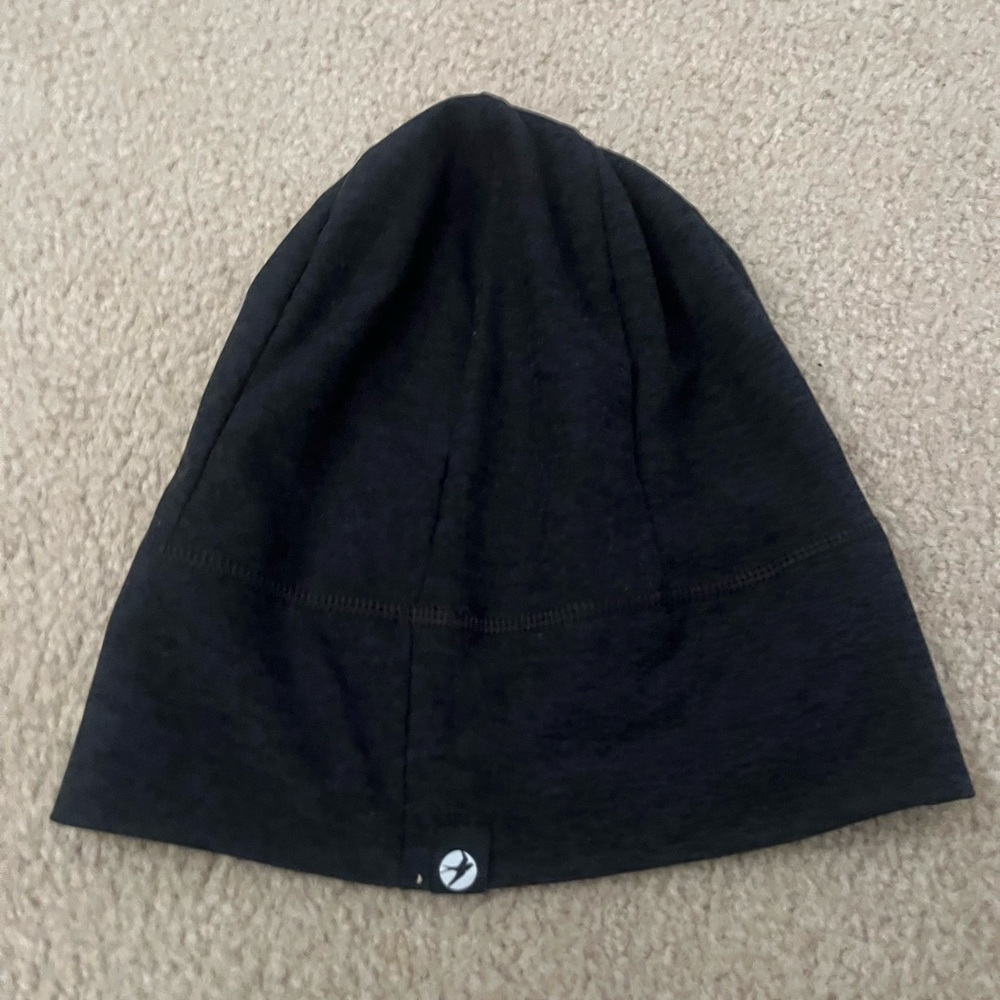 Oiselle Black Lux Beanie